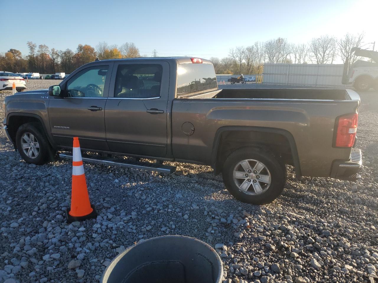 2014 GMC Sierra K1500 Sle - Image 2