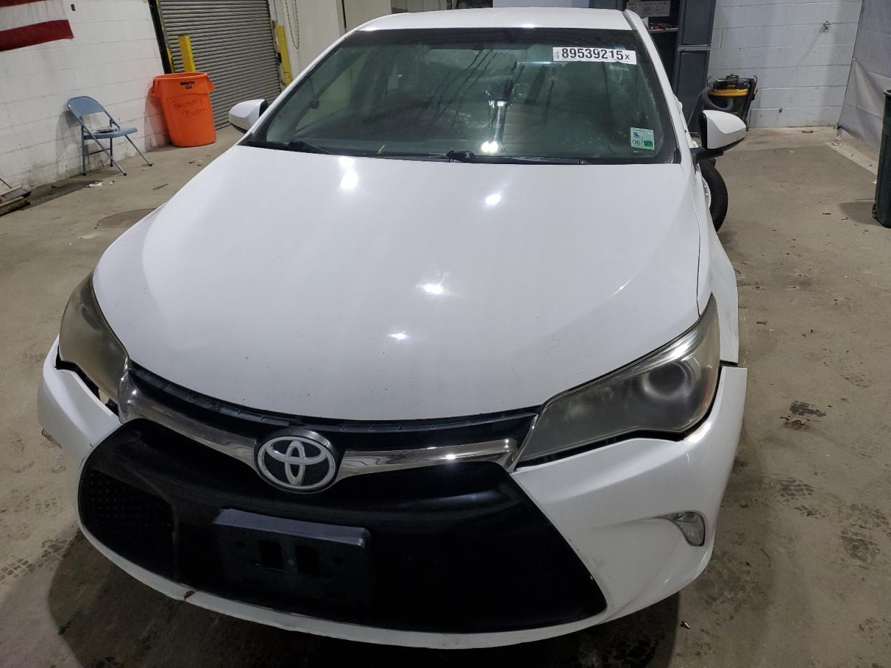 2017 Toyota Camry Le - Фото 5