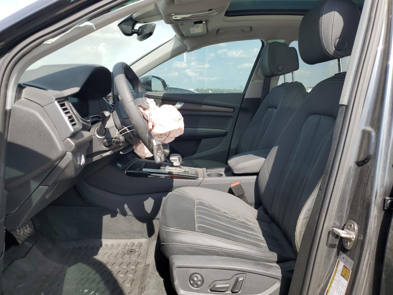 2025 Audi Q5 Premium 40 - Фото 7