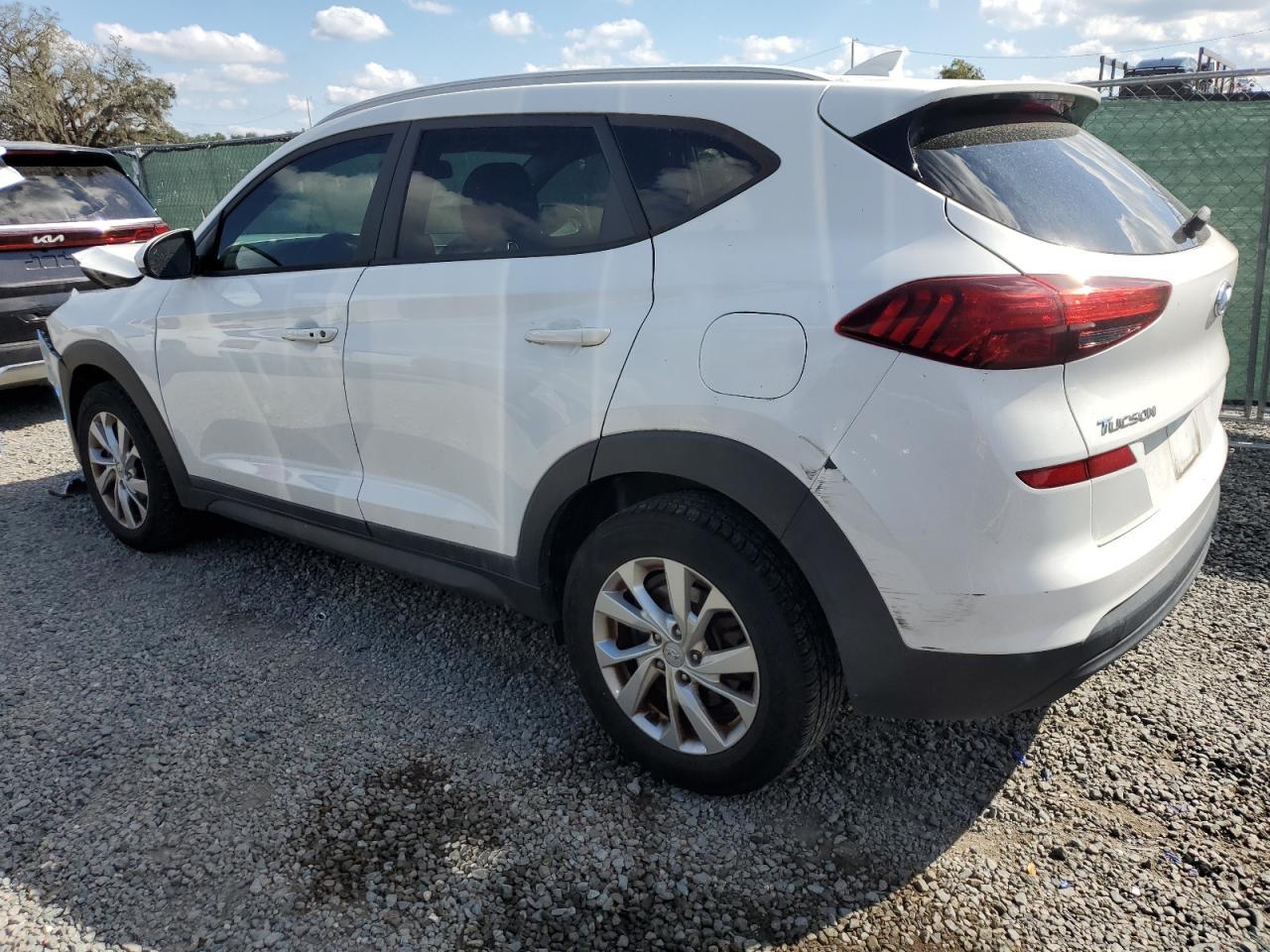 2021 Hyundai Tucson Limited - Фото 2