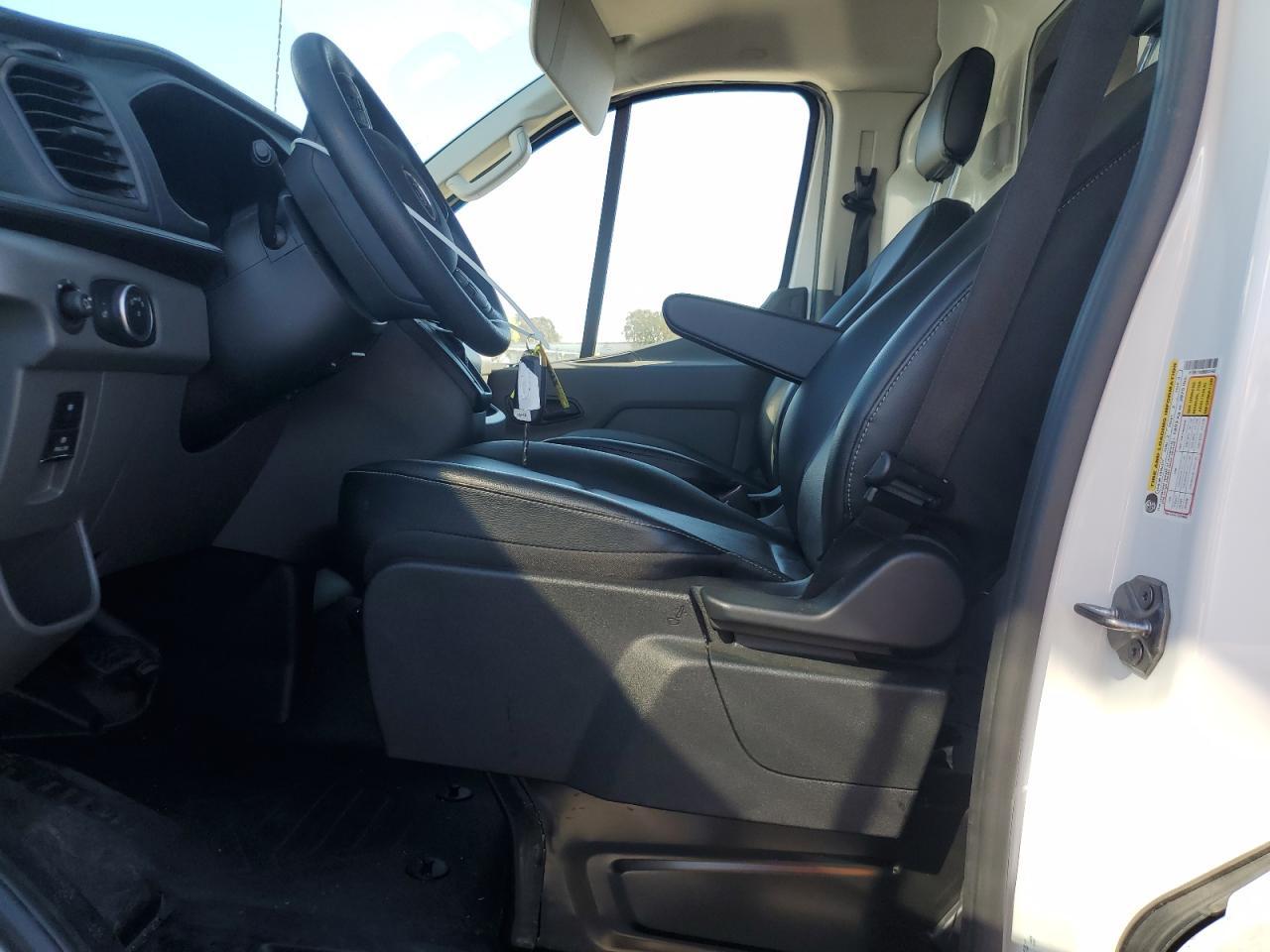 2024 Ford Transit T-250 Delivery Van - Image 7