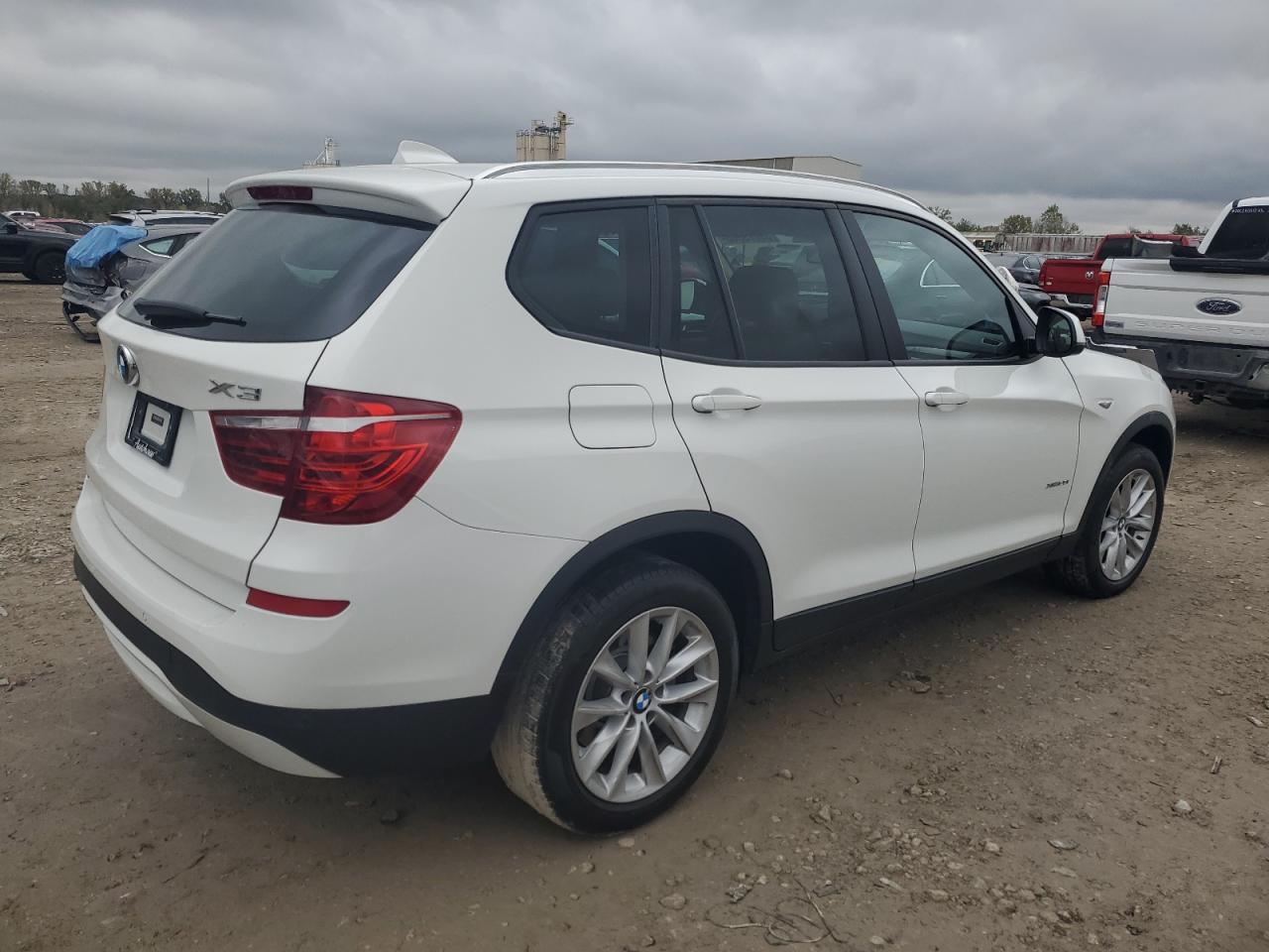 2017 BMW X3 xDrive28I - Фото 3