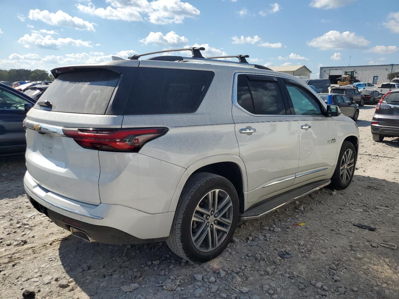 2023 Chevrolet Traverse High Country - Фото 3