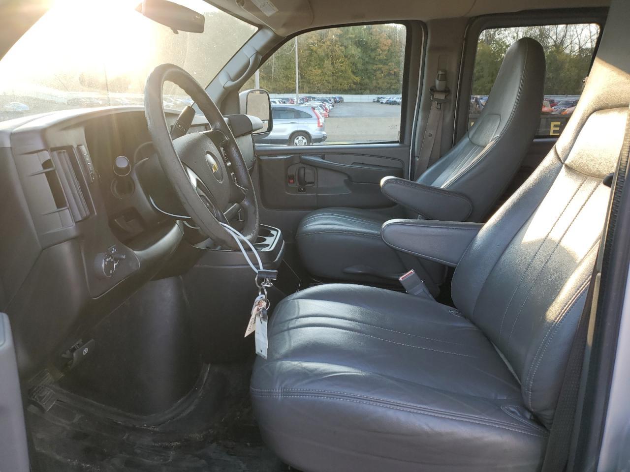 2012 Chevrolet Express G3500 Ls - Фото 7