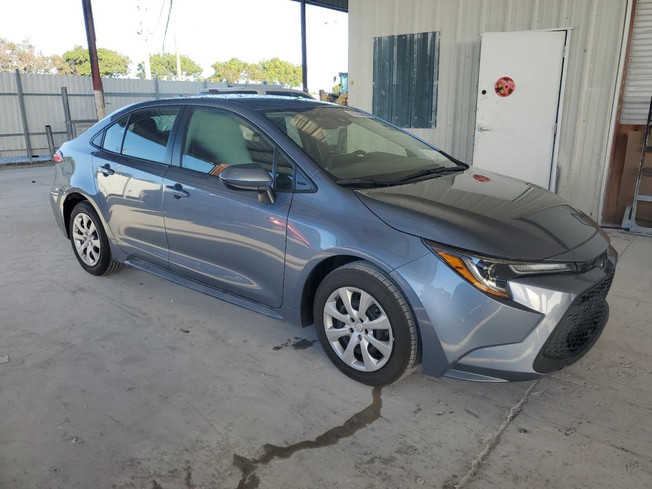 2022 Toyota Corolla Le - Фото 4