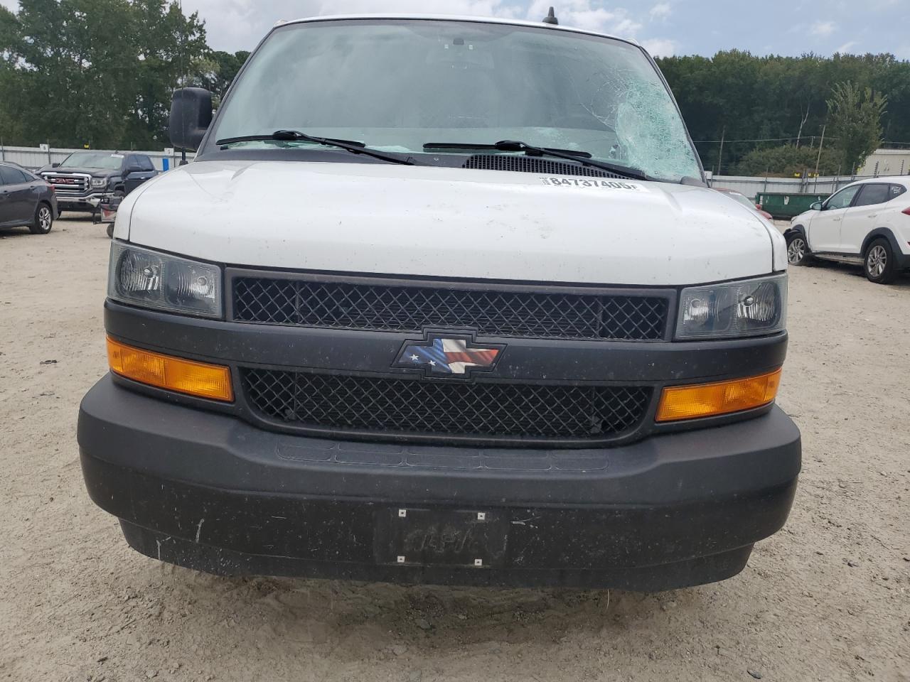 2023 Chevrolet Express G2500 - Фото 5