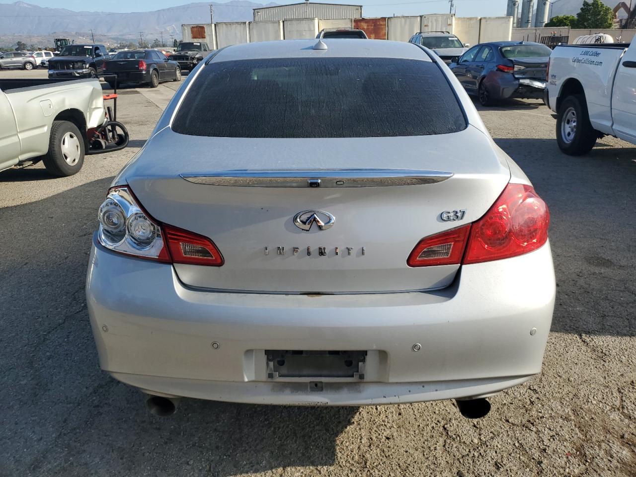 2013 Infiniti G37 Base - Фото 6