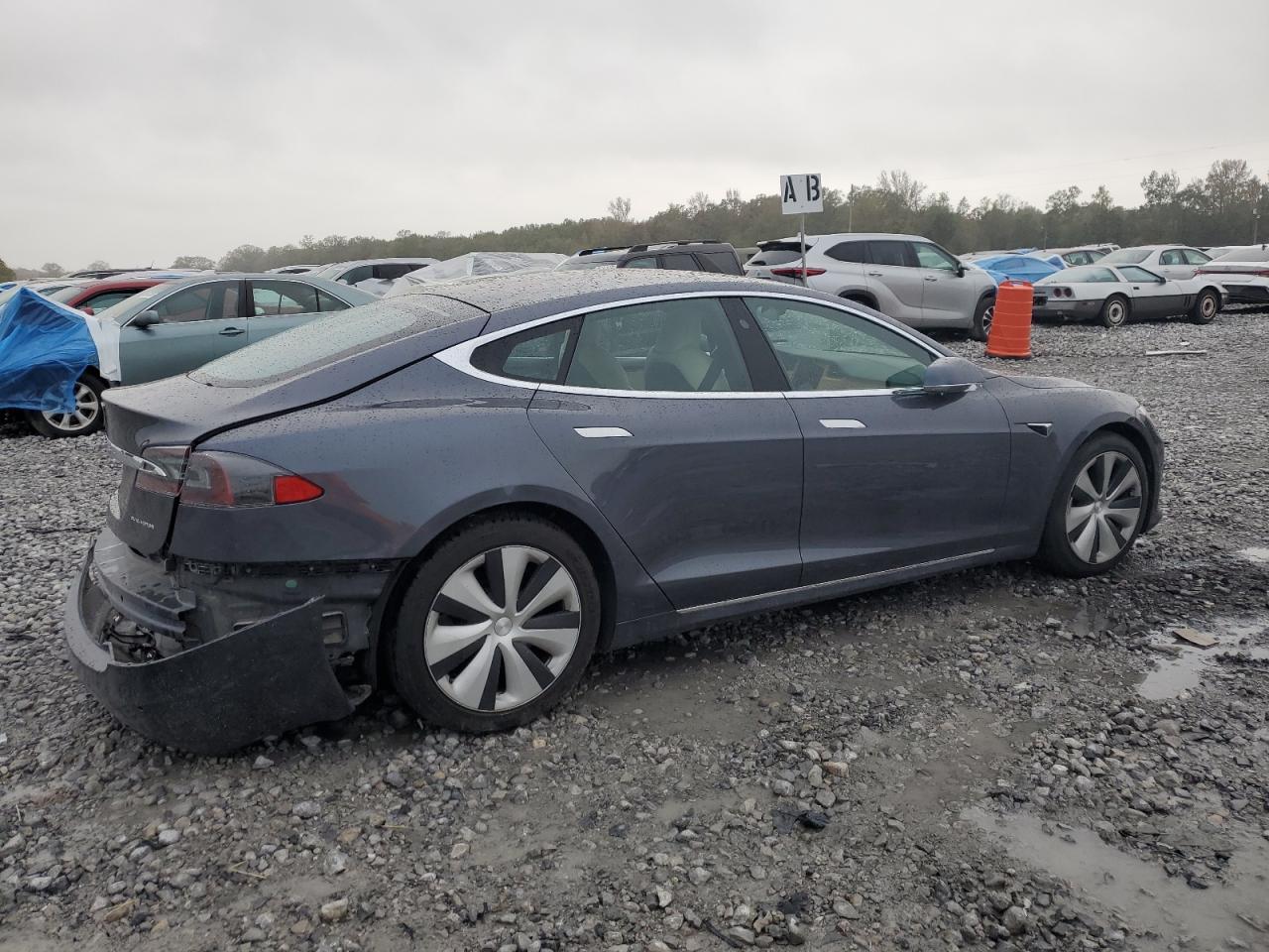 2021 Tesla Model S - Фото 3