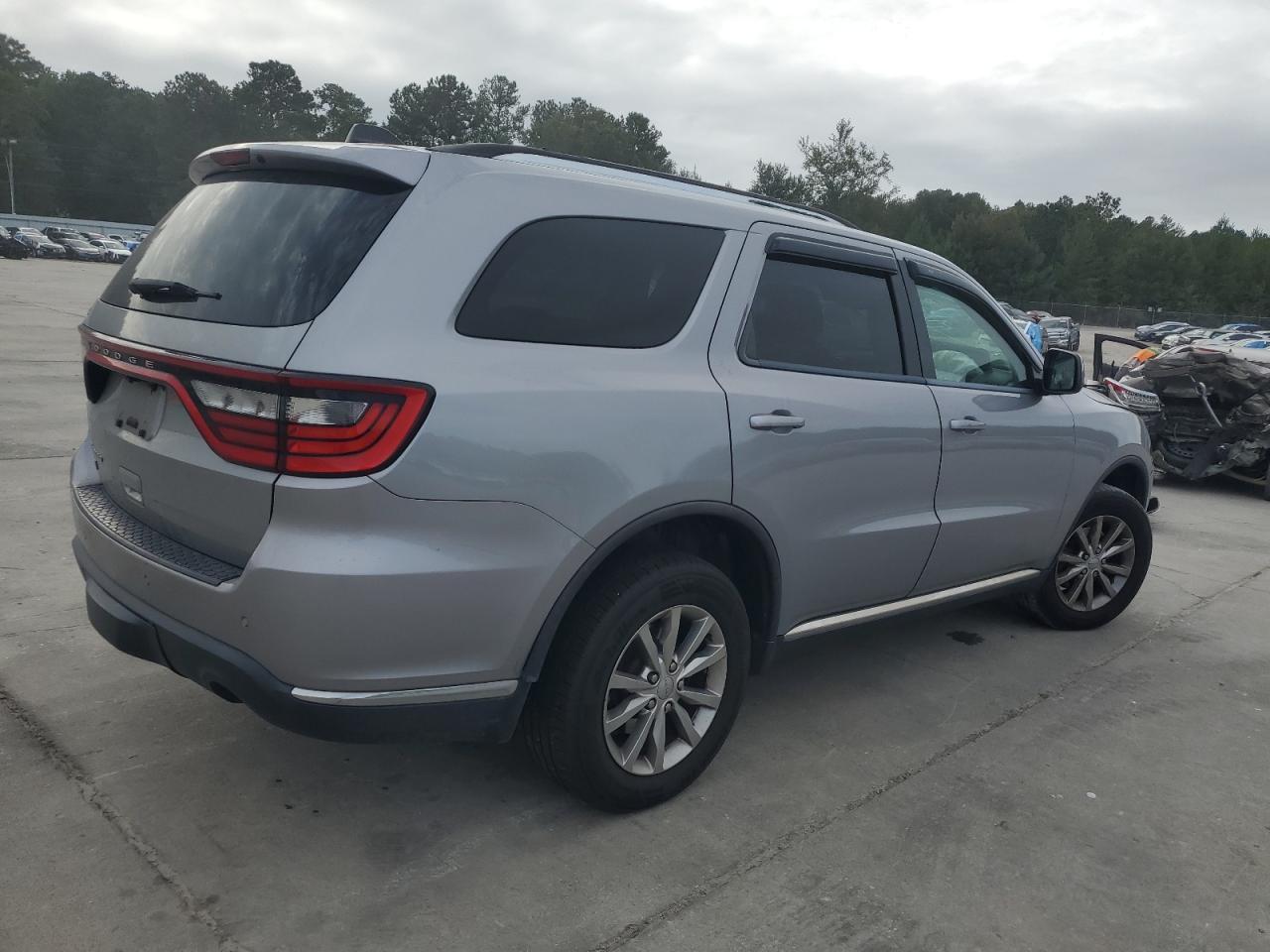 2018 Dodge Durango Sxt - Image 3