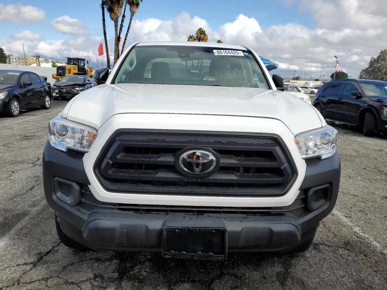 2021 Toyota Tacoma Access Cab - Image 5