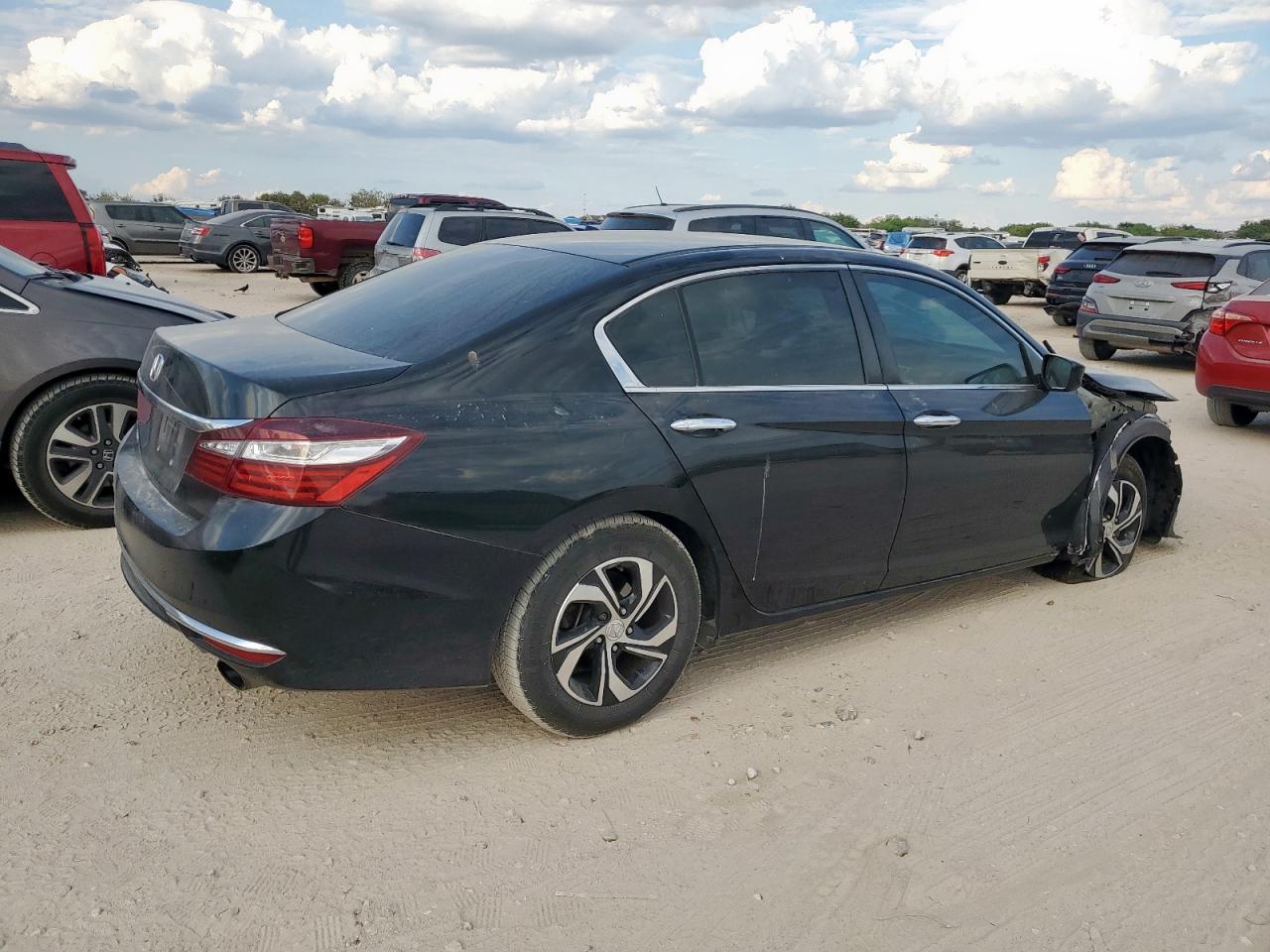 2017 Honda Accord Lx - Фото 3