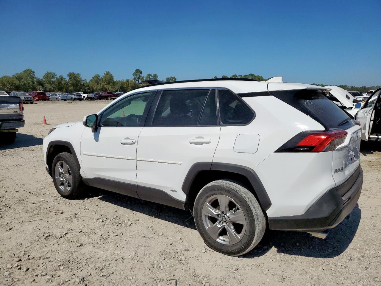 2024 Toyota Rav4 Le - Фото 2