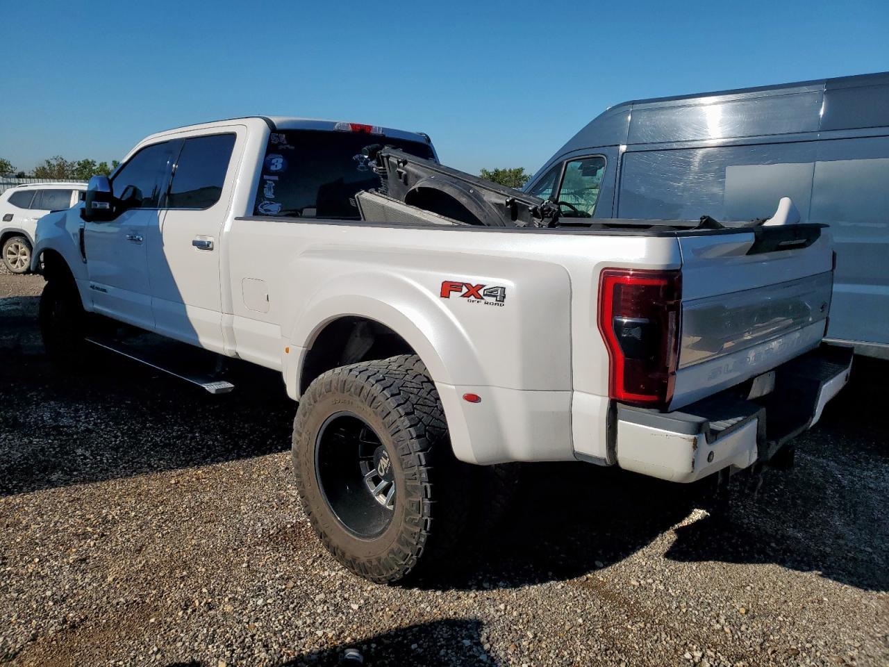 2017 Ford F350 Super Duty - Image 2