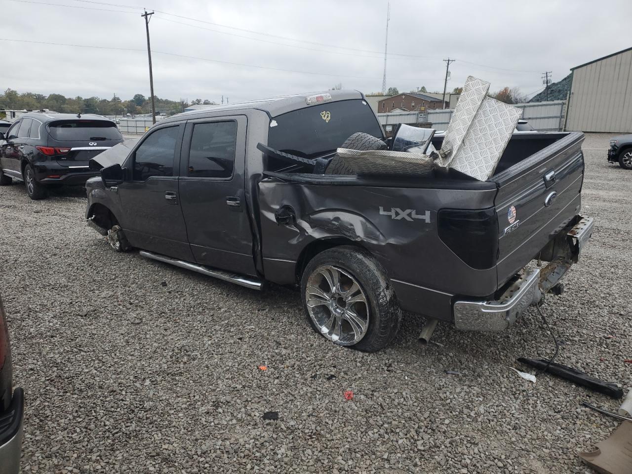 2010 Ford F150 Supercrew - Фото 2