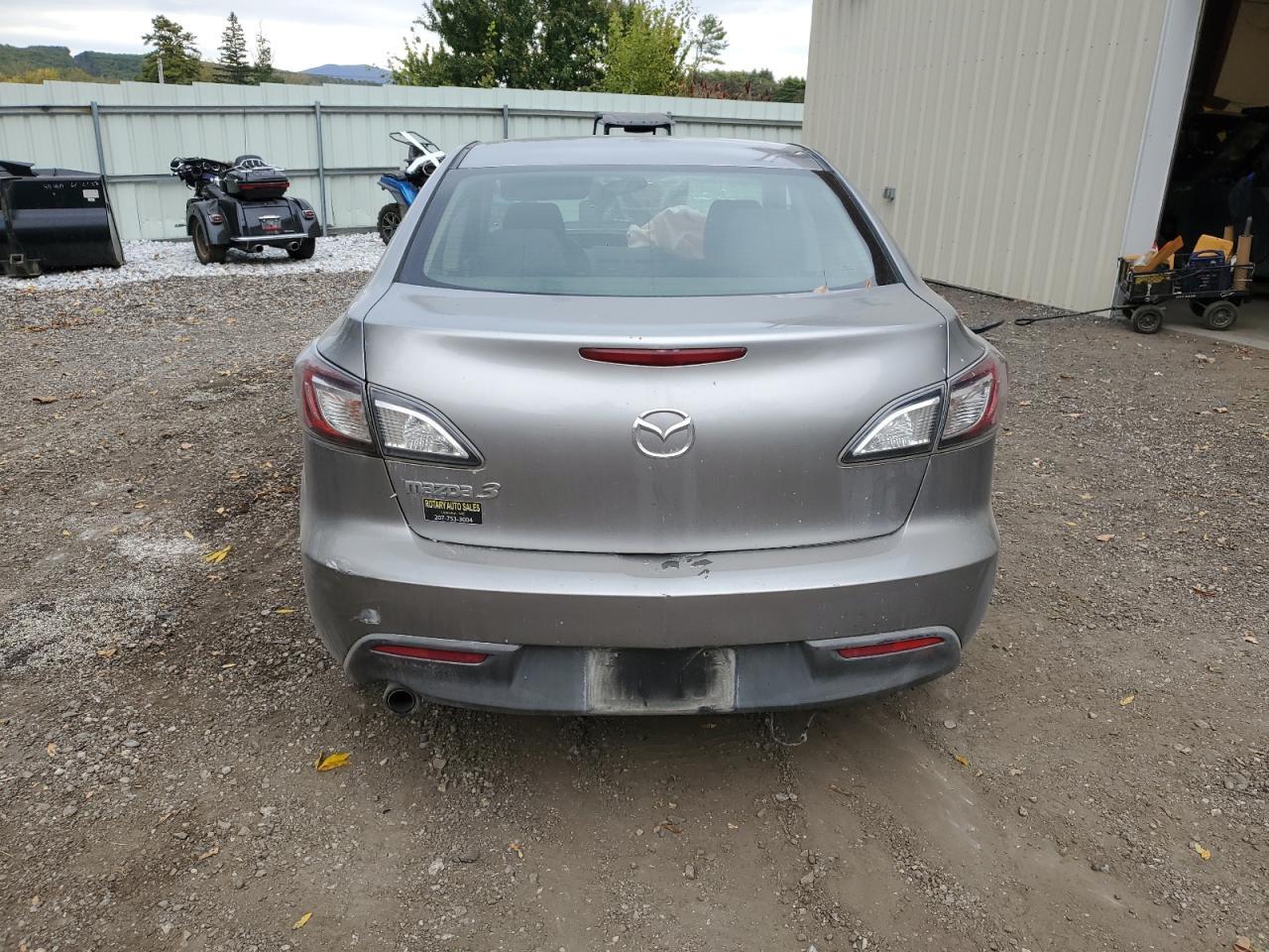 2011 Mazda 3 I - Image 6