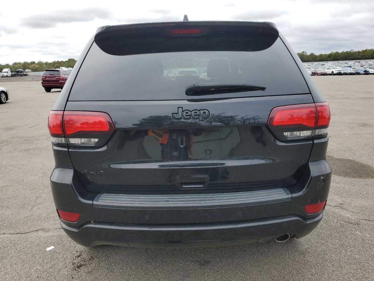 2019 Jeep Grand Cherokee Laredo - Фото 6