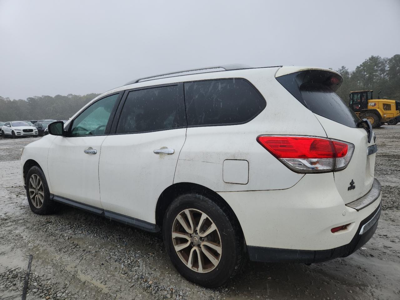 2013 Nissan Pathfinder S - Фото 2