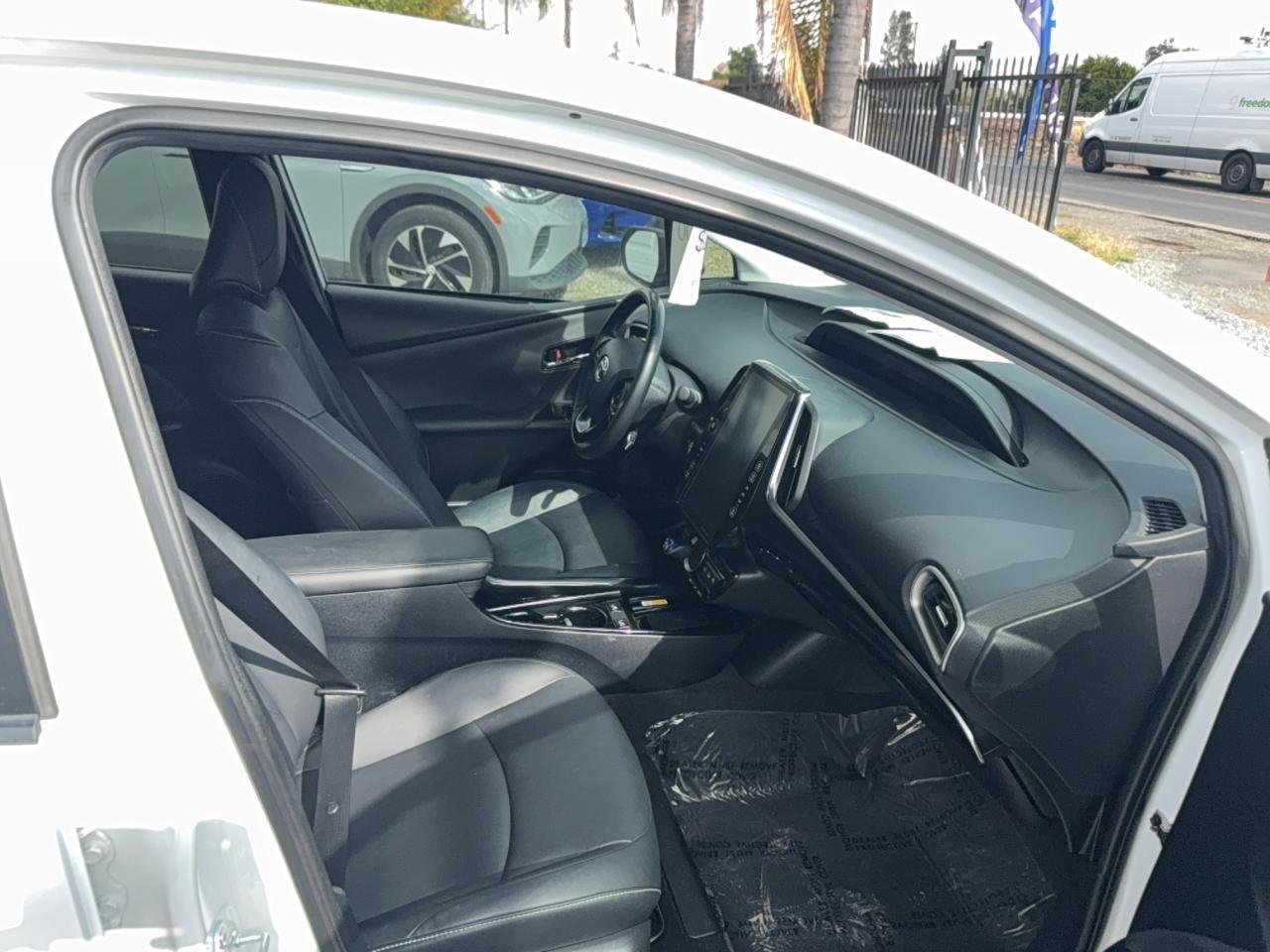 2021 Toyota Prius Prime Le - Фото 5