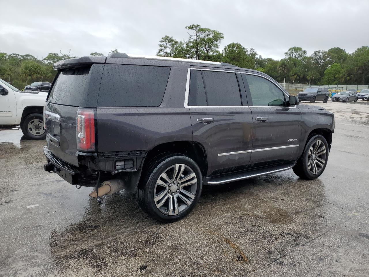 2018 GMC Yukon Denali - Image 3
