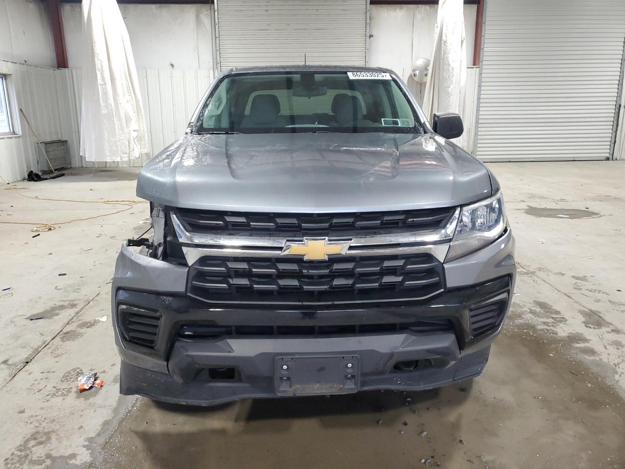 2022 Chevrolet Colorado - Image 5