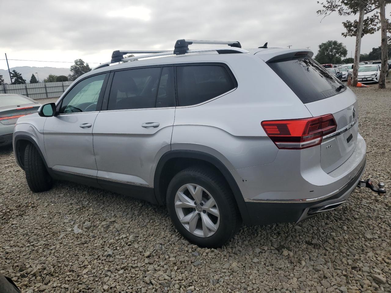 2018 Volkswagen Atlas Sel - Image 2
