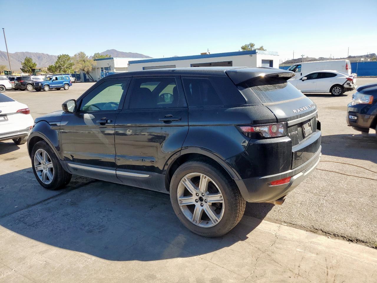 2015 Land Rover Range Rover Evoque Pure Premium - Фото 2