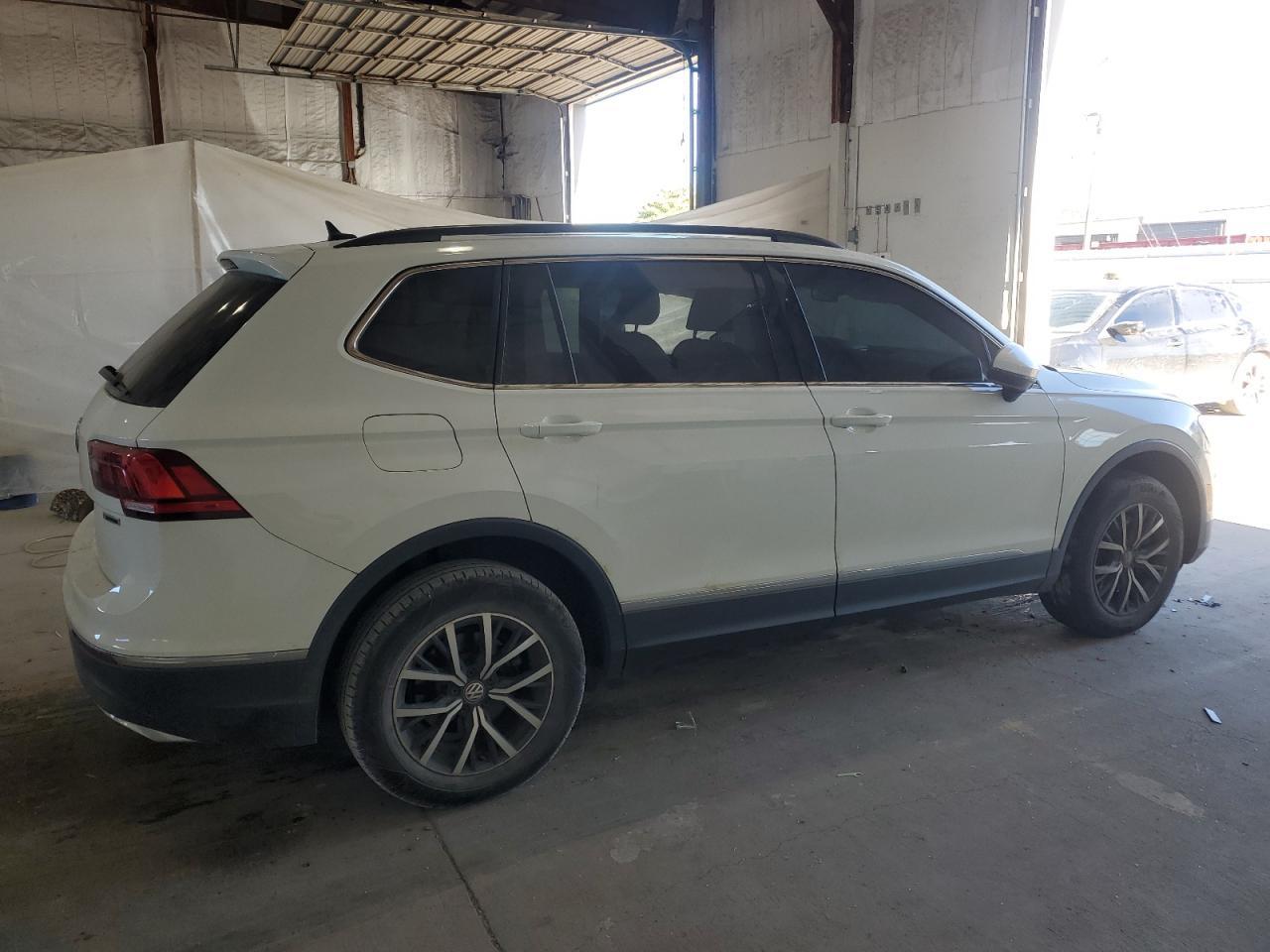 2020 Volkswagen Tiguan Se - Фото 3