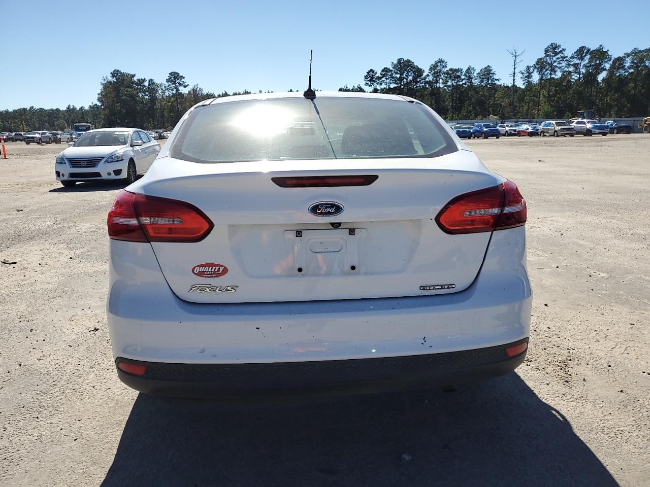 2015 Ford Focus S - Image 6