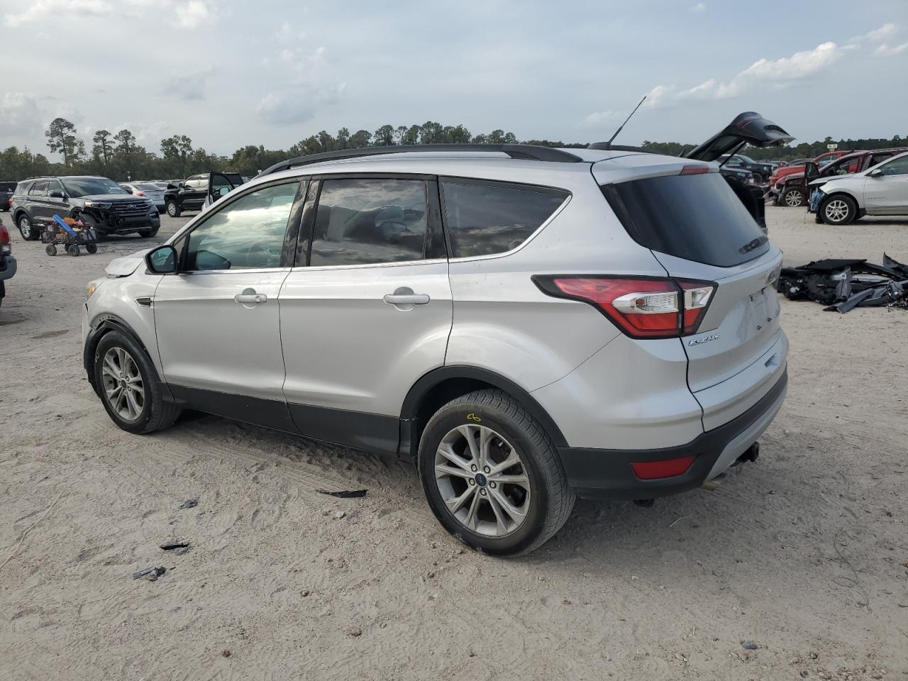 2017 Ford Escape Se - Image 2