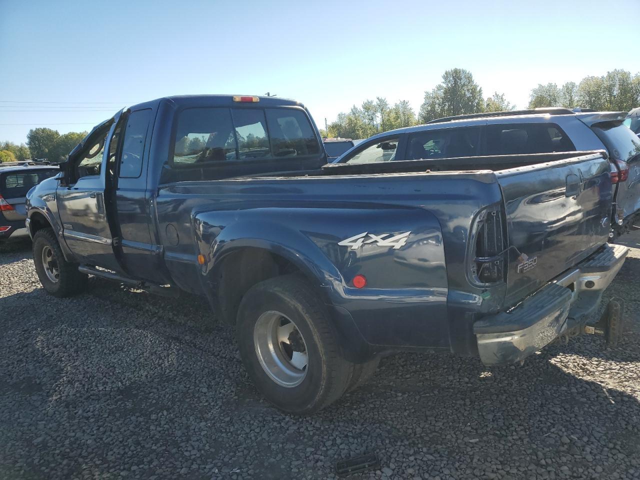 2004 Ford F350 Super Duty - Image 2