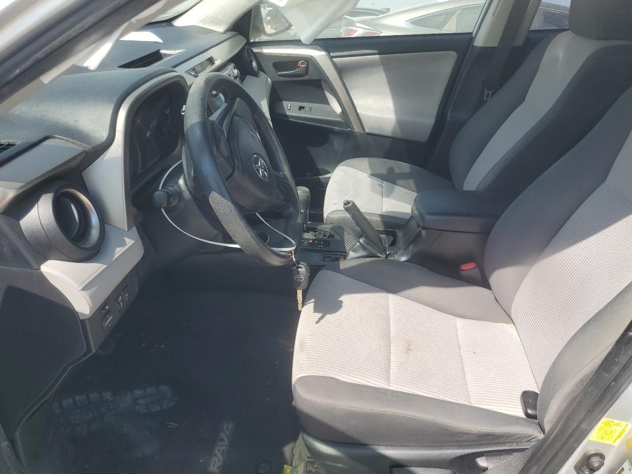 2015 Toyota Rav4 Le - Фото 7