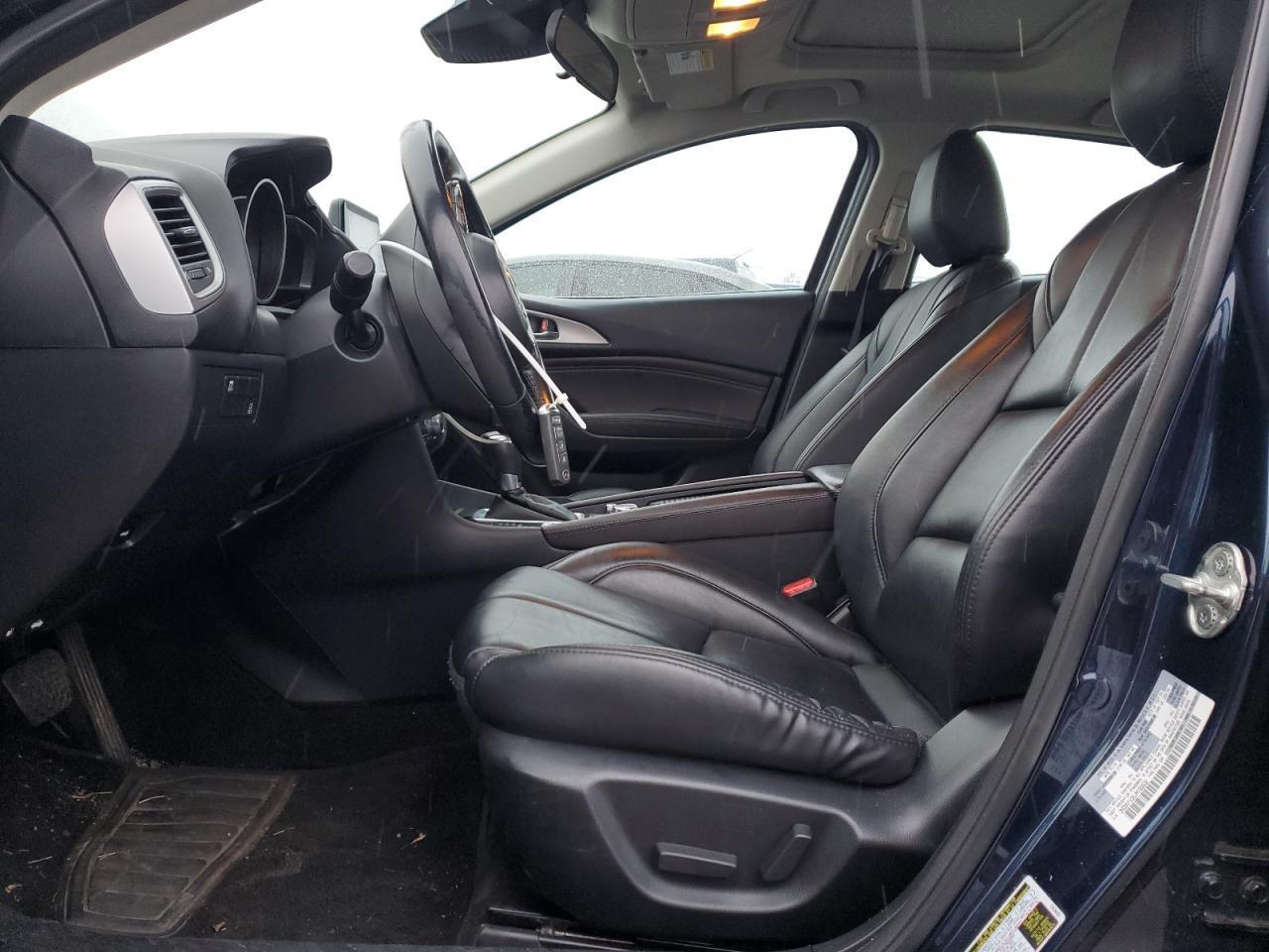 2018 Mazda 3 Touring - Image 7