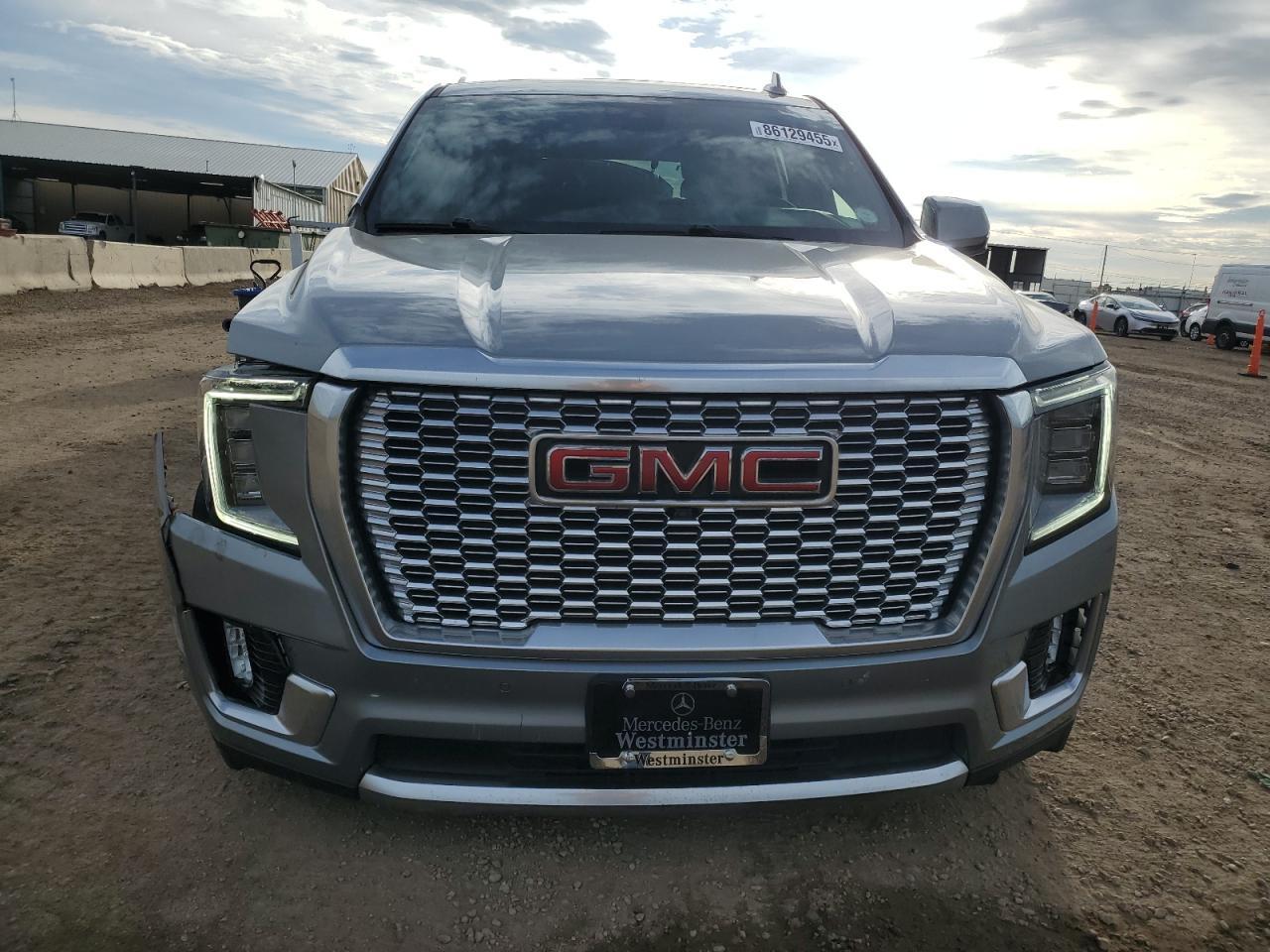 2024 GMC Yukon Denali - Image 5