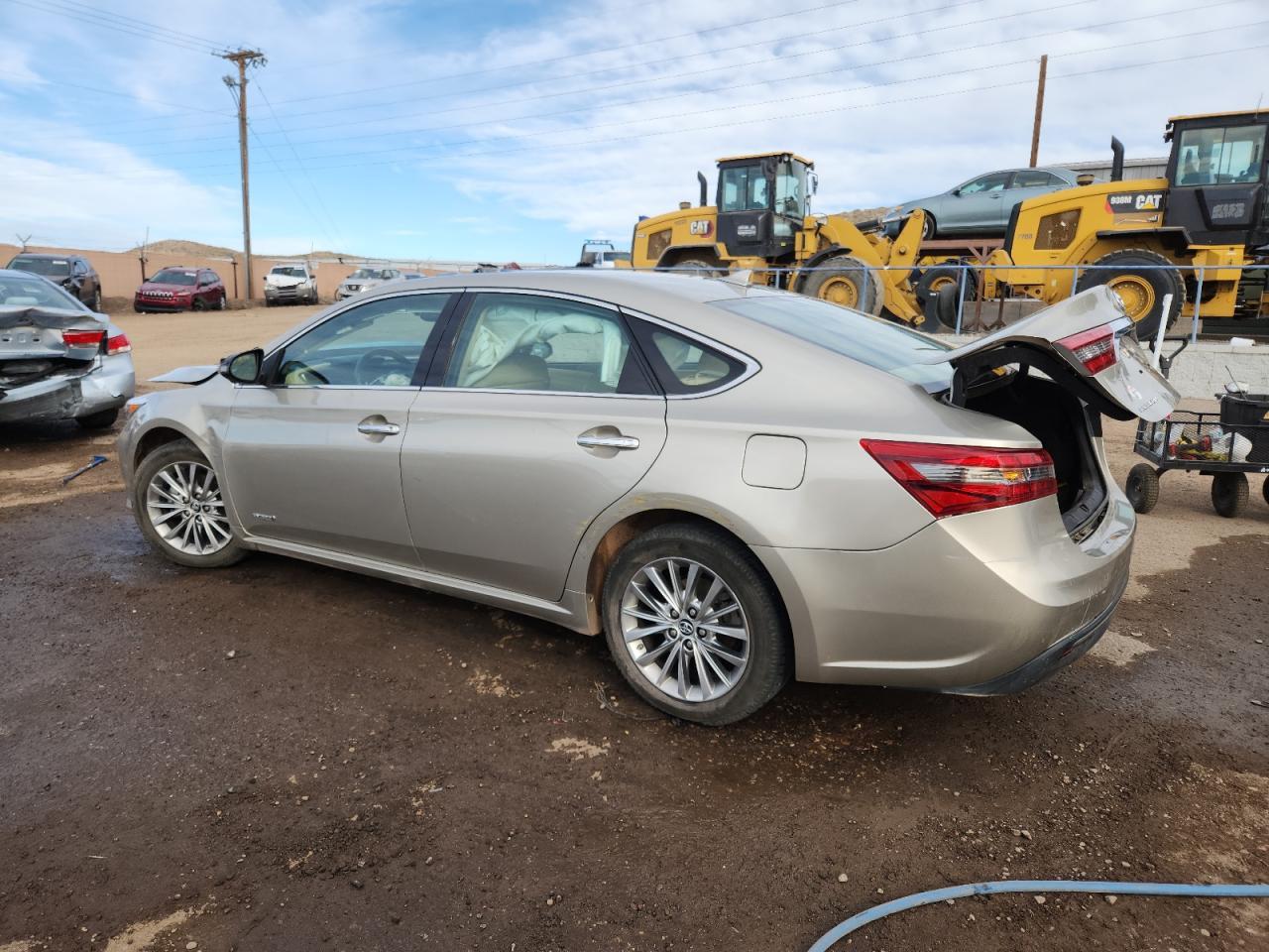 2016 Toyota Avalon Hybrid - Фото 2