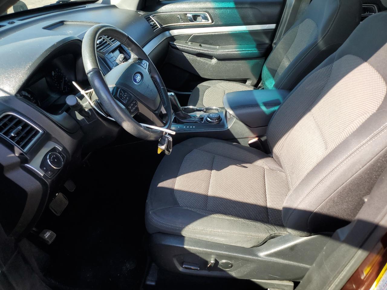 2016 Ford Explorer Xlt - Image 7