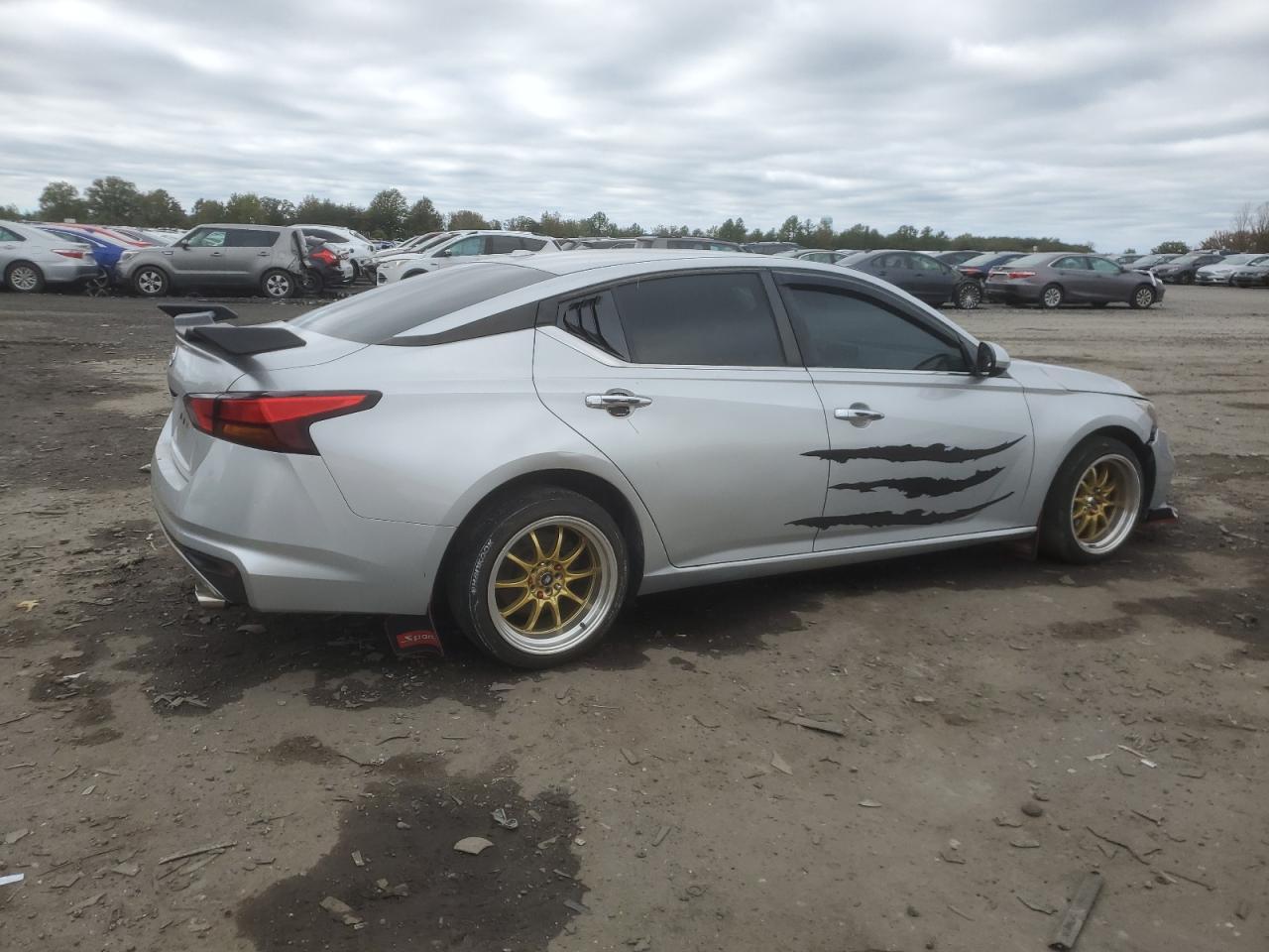 2019 Nissan Altima S - Фото 3