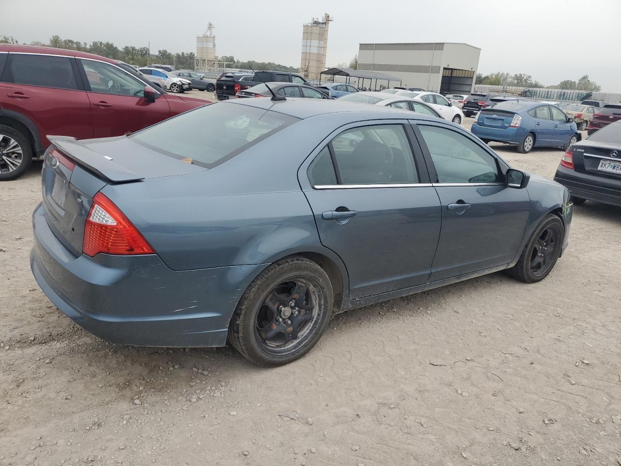 2011 Ford Fusion Se - Фото 3