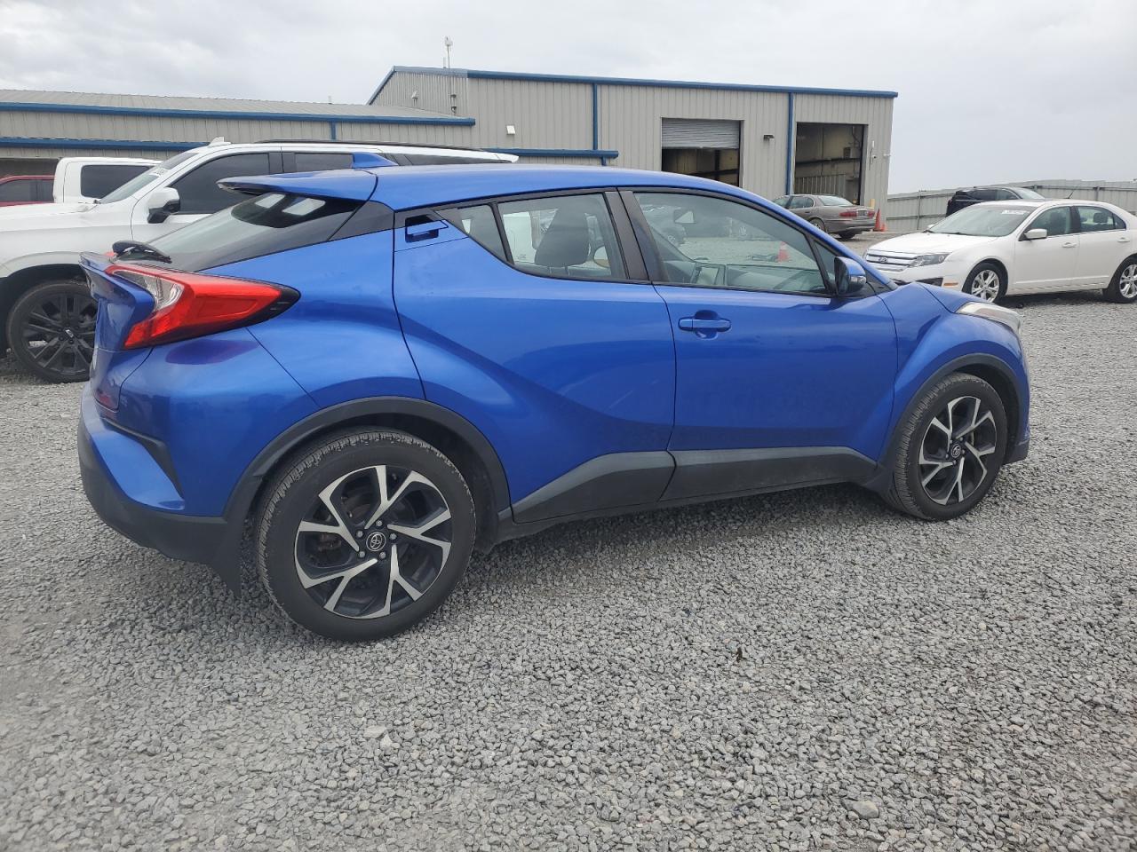 2018 Toyota C-Hr Xle - Image 3