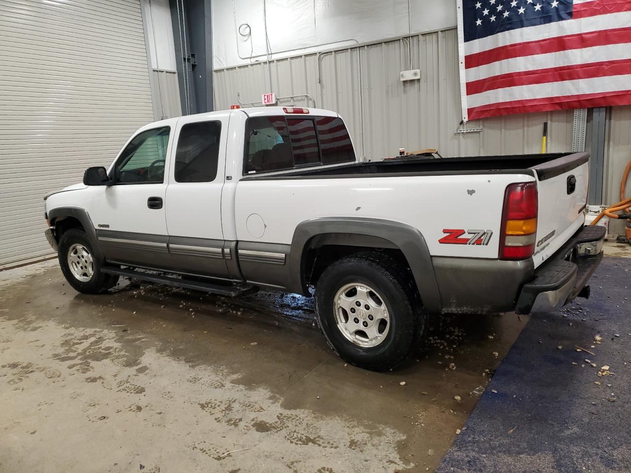 2000 Chevrolet Silverado K1500 - Фото 2