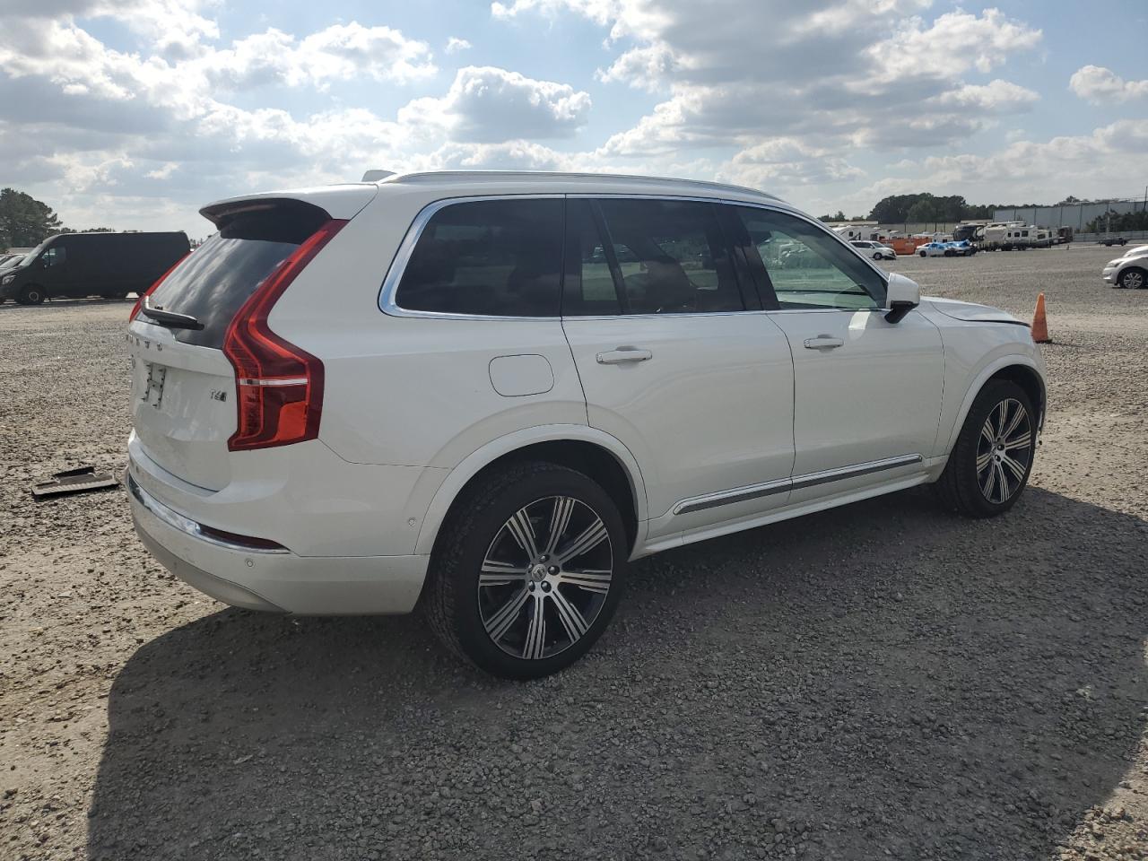 2022 Volvo Xc90 T6 Inscription - Фото 3