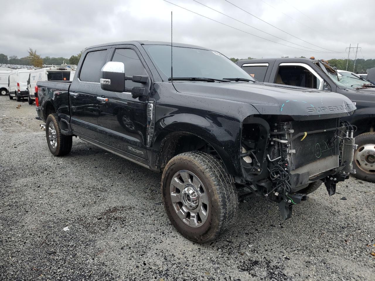 2024 Ford F250 Super Duty - Фото 4