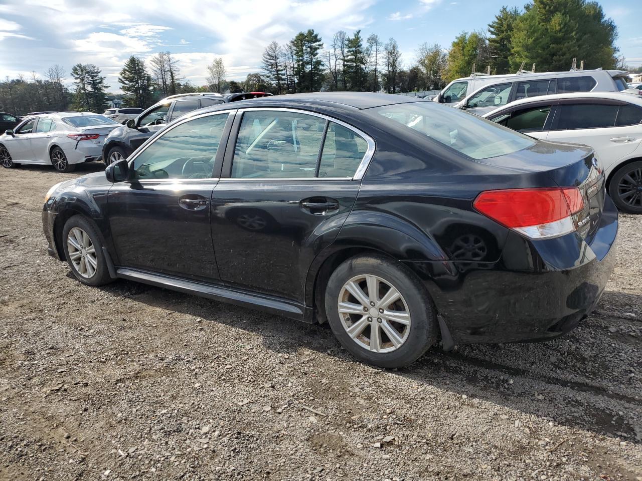 2010 Subaru Legacy 2.5I Premium - Фото 2
