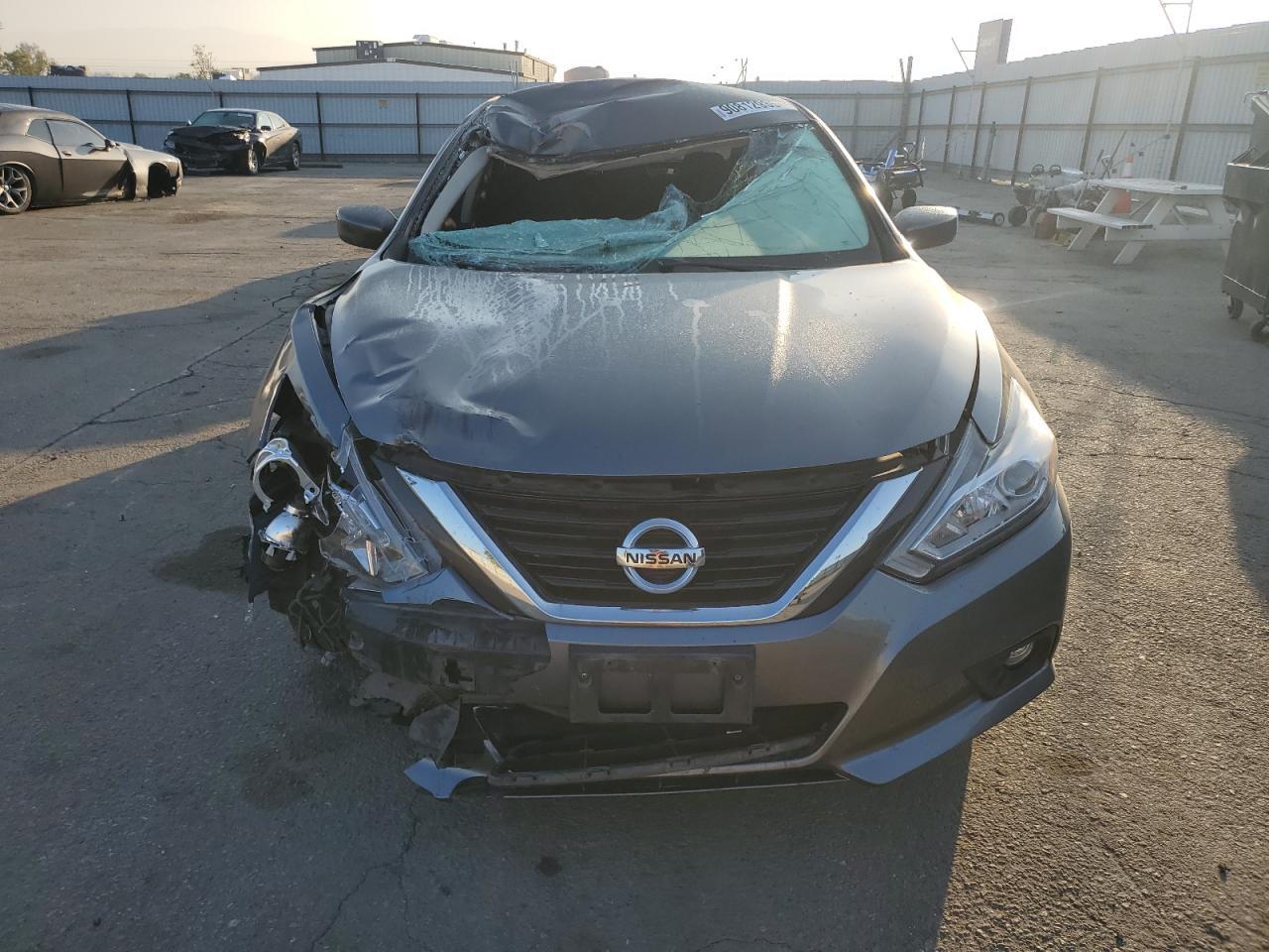 2017 Nissan Altima 2.5 - Фото 5