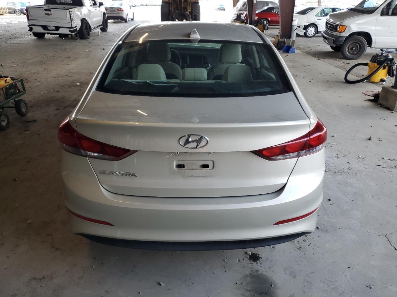 2018 Hyundai Elantra Sel - Image 6