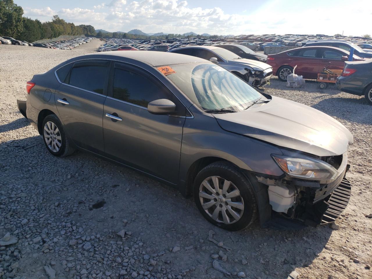 2016 Nissan Sentra S - Фото 4
