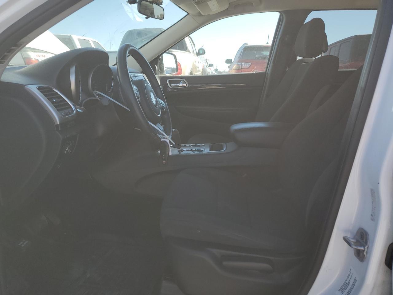 2013 Jeep Grand Cherokee Laredo - Image 7