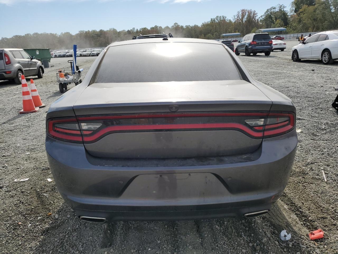 2020 Dodge Charger Sxt - Image 6