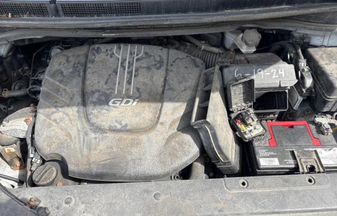 2017 Kia Sedona L - Image 7