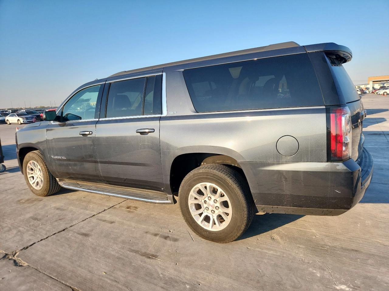 2019 GMC Yukon Xl K1500 Slt - Image 2
