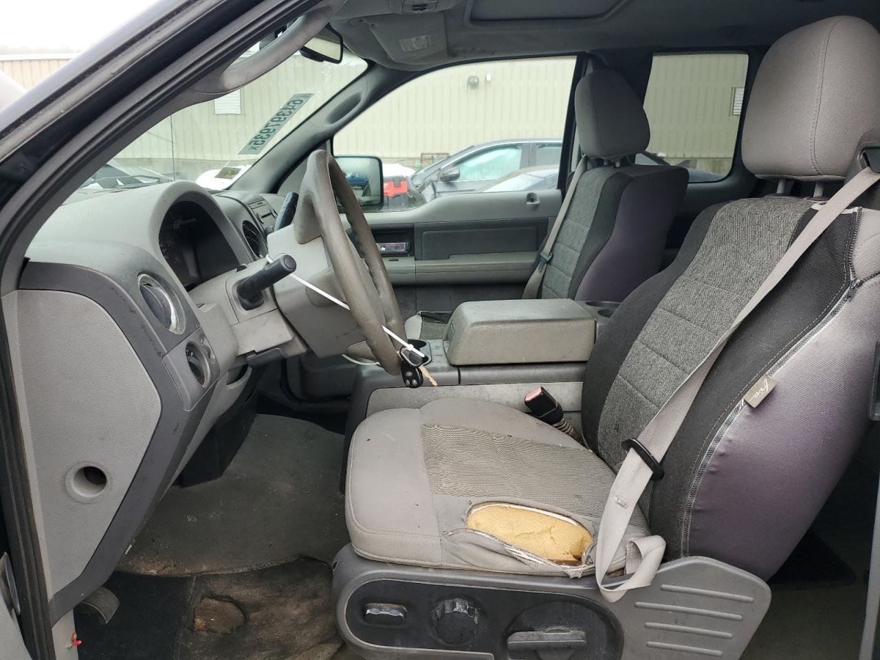 2006 Ford F150 - Image 7